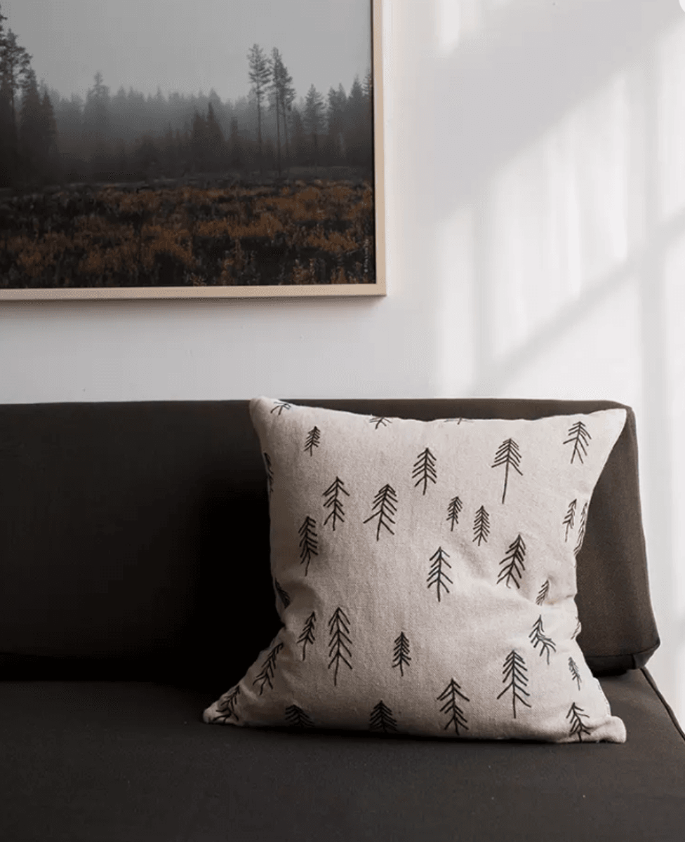 TALL BRODERAT KUDDFODRAL, / Fine Little Day