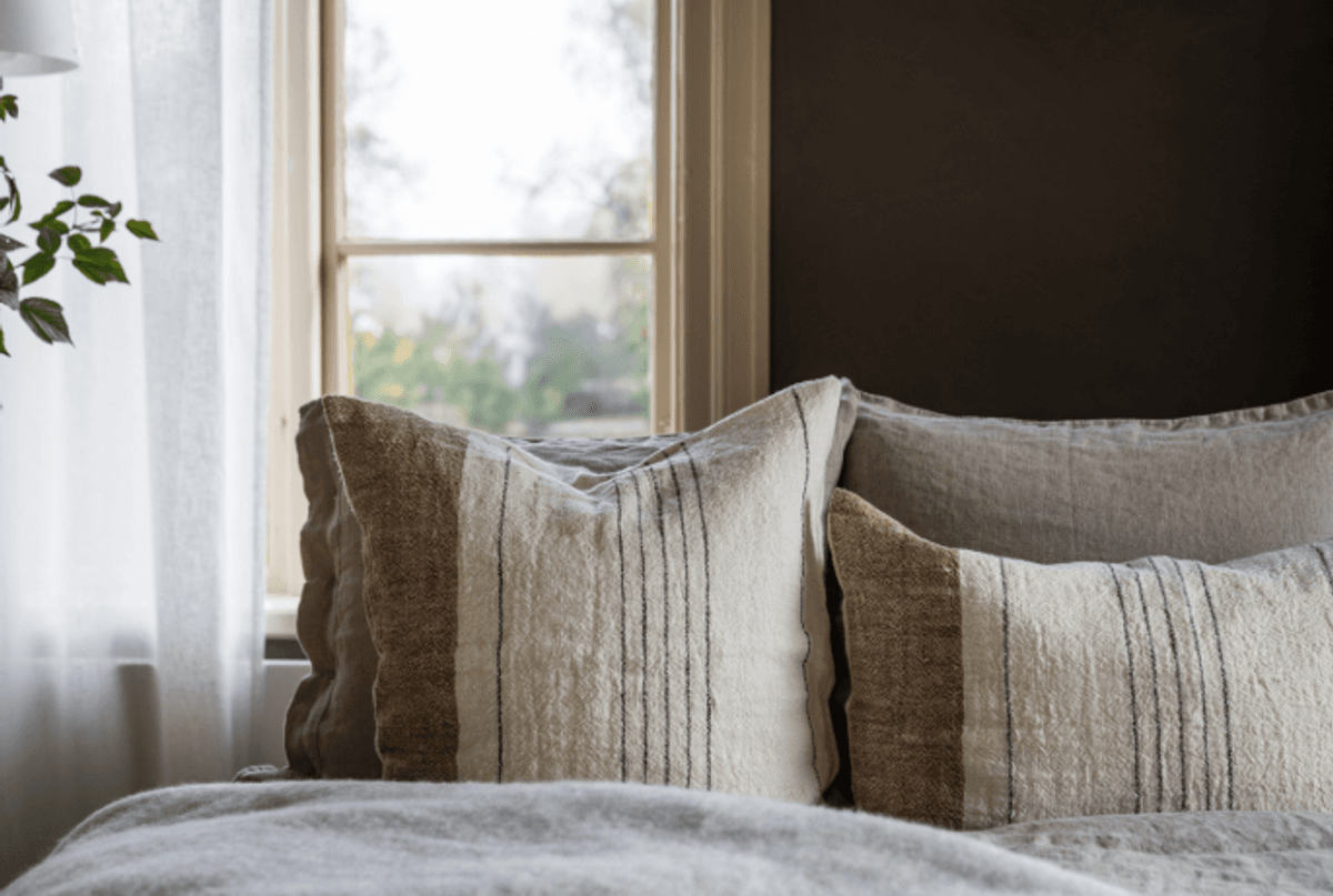 Putevar 40x60 cm, halvlin Multi/Hvit/ Ernst