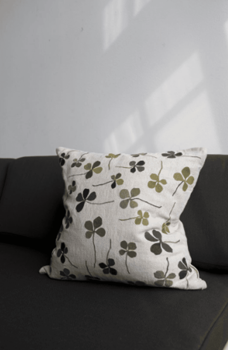 CLOVER EMBROIDERED CUSHION COVER/ Fine Little Day