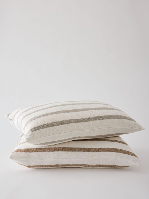 Gaston cushion cover 40x60 Hazelnut/ Tell Me More