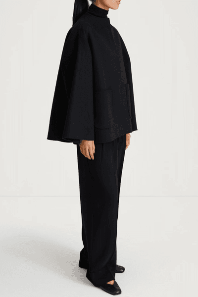 Hovedbilde TRITSIS WITH POCKETS JACKET - BLACK/ Stylein