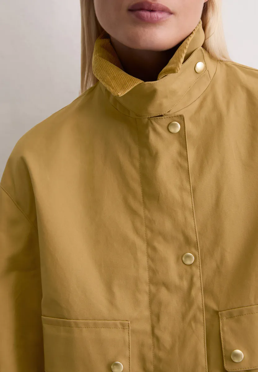 Cape Jacket Darker Sand. Waxed cotton. Marc O'Polo
