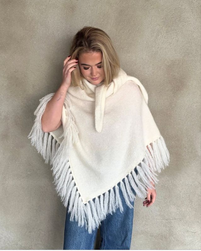 Réve Caroline Poncho med Frynser off white