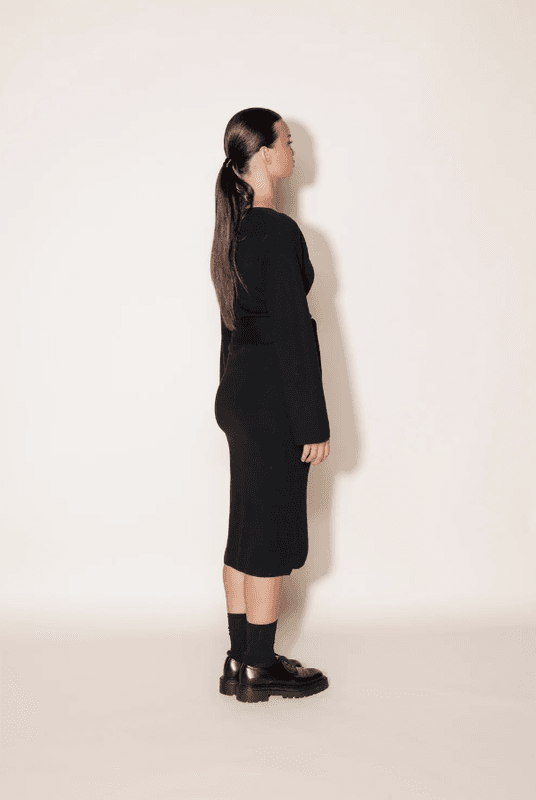 Aina kjole Svart/ Woodling
